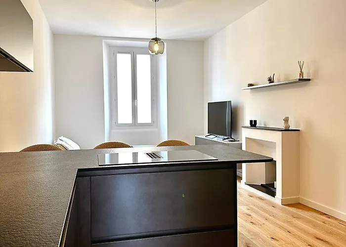 Cosy - Rue Fesch, A Pied * Ajaccio (Corsica)