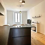 Cosy - Rue Fesch, A Pied * Ajaccio (Corsica)